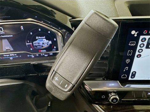 Used 2024 GMC Sierra 1500 Elevation image 15