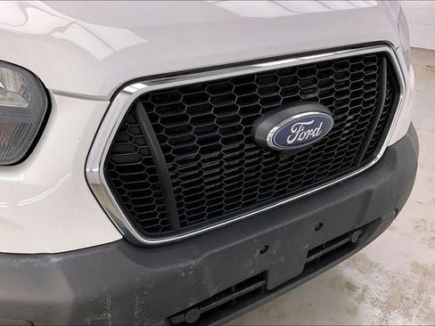 Used 2024 Ford Transit 250 Low Roof w/ Exterior Upgrade Package RWD image 29