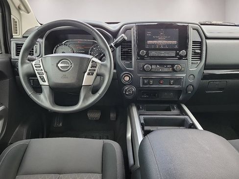 Used 2024 Nissan Titan SV w/ SV Convenience Package AWD/4WD image 10