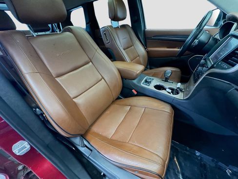 Used 2015 Jeep Grand Cherokee Summit w/ Platinum Series Group AWD/4WD image 16