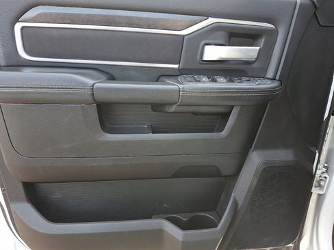 Used 2024 RAM 2500 Big Horn image 23