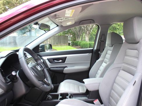 Used 2018 Honda CR-V LX image 11