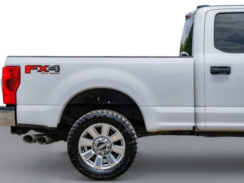 Used 2020 Ford F250 XL w/ Power Equipment Group AWD/4WD image 6