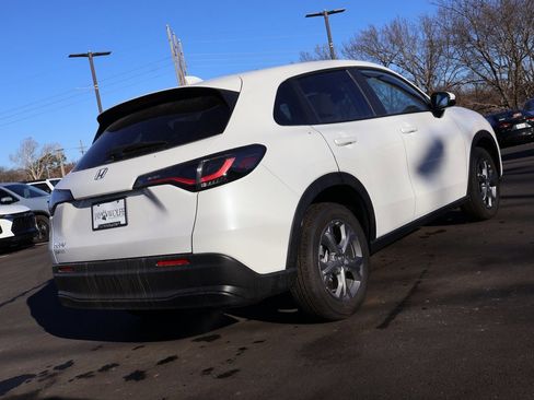 New 2026 Honda HR-V LX image 5