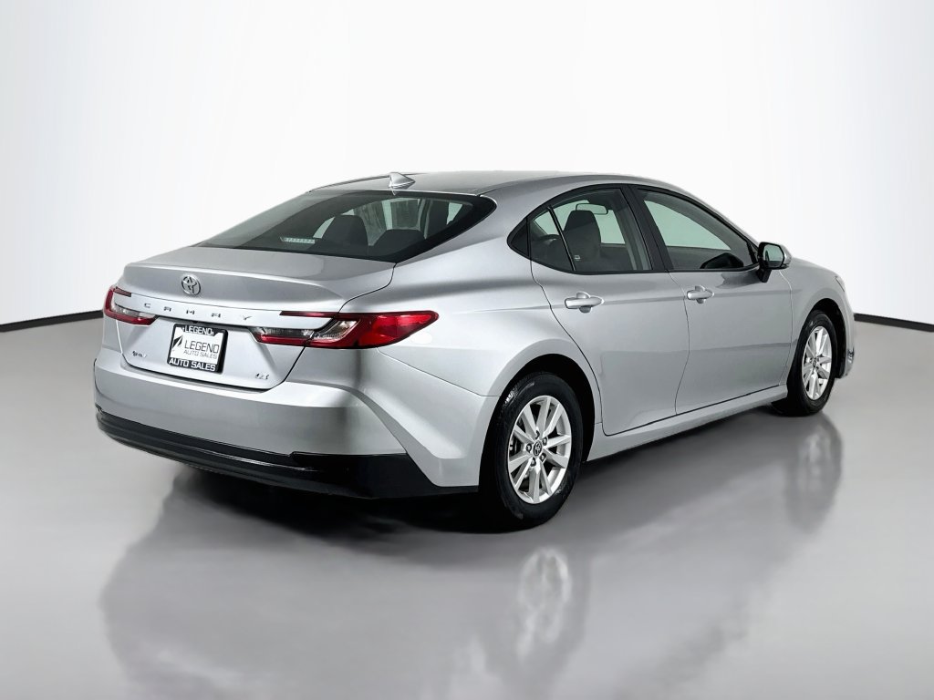 Used 2025 Toyota Camry LE FWD image 6
