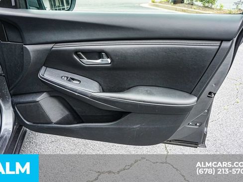 Used 2024 Nissan Sentra SV FWD image 49