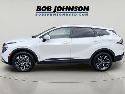 Used 2023 Kia Sportage EX AWD/4WD image 6