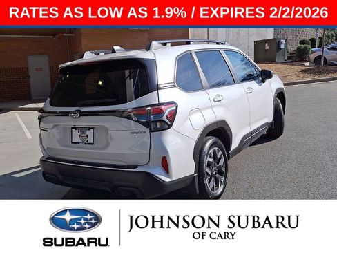 Used 2025 Subaru Forester Premium image 27