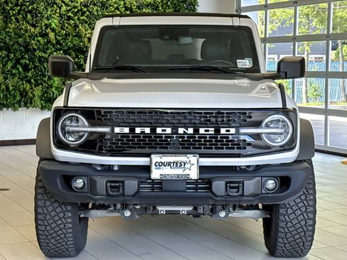Certified 2023 Ford Bronco Wildtrak AWD/4WD image 9