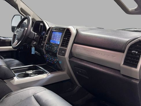 Used 2020 Ford F250 Lariat w/ Lariat Value Package image 21