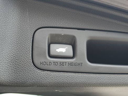 Used 2020 Honda CR-V Touring image 8
