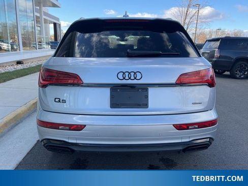 Used 2022 Audi Q5 2.0T Prestige w/ Prestige Package image 7