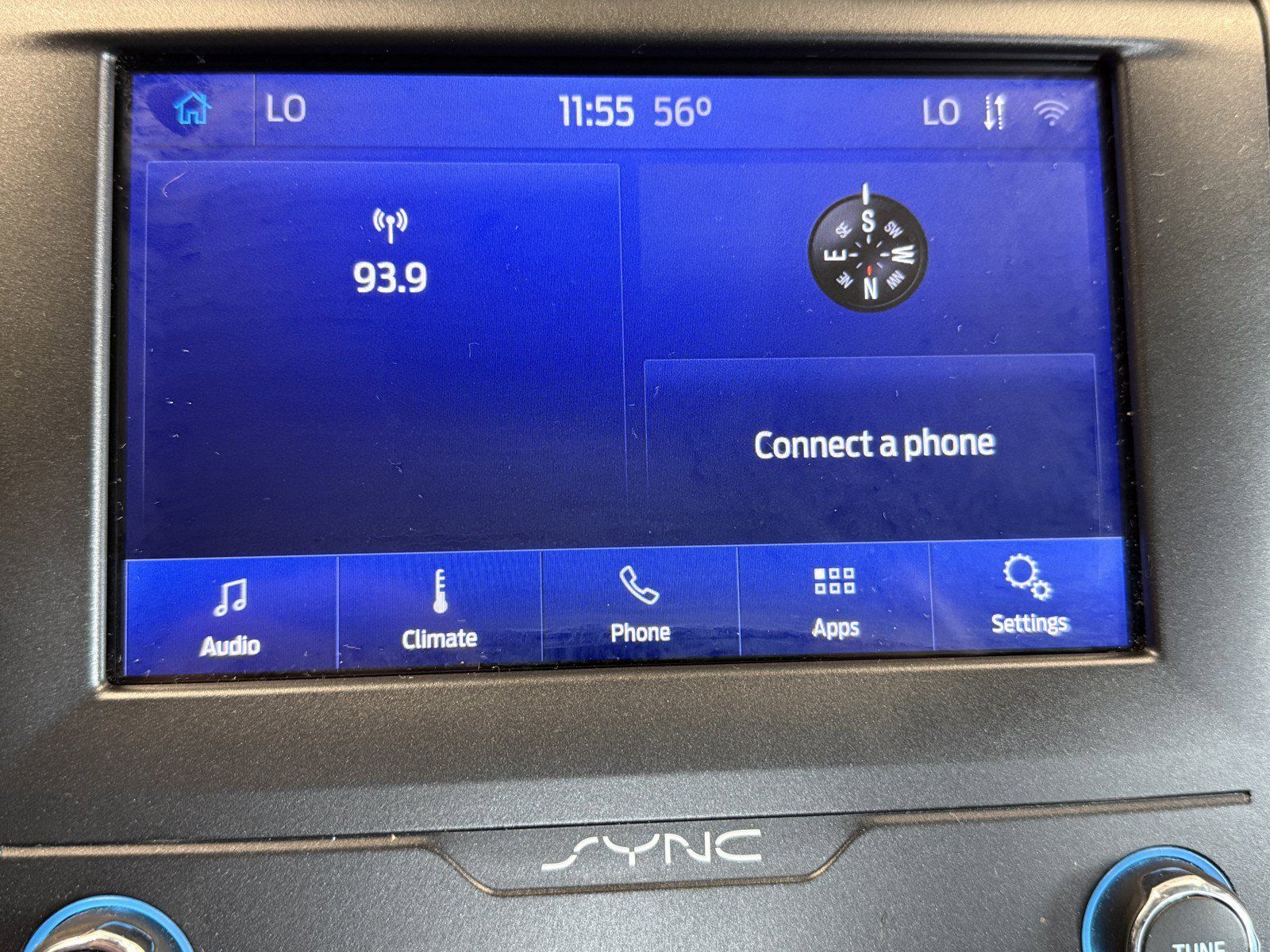 Used 2020 Ford Fusion SE FWD image 11