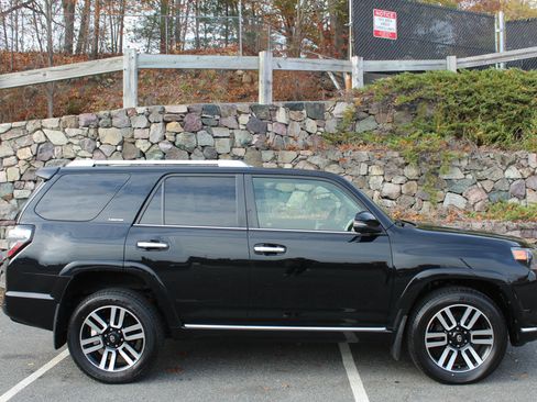 Used 2015 Toyota 4Runner Limited AWD/4WD image 5