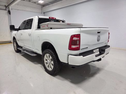 Used 2023 RAM 2500 Laramie AWD/4WD image 3
