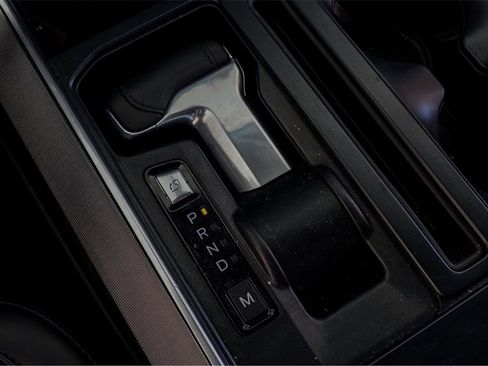 Used 2024 Ford F150 Platinum image 14