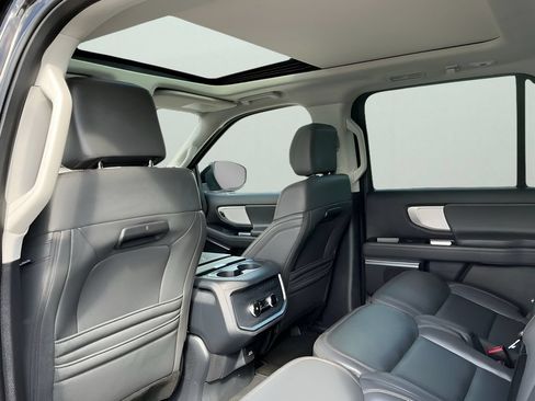 Used 2025 Ford Expedition Max Active RWD image 23