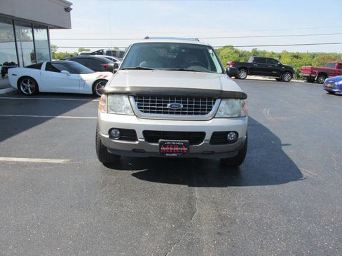 Used 2004 Ford Explorer Sport XLT image 5