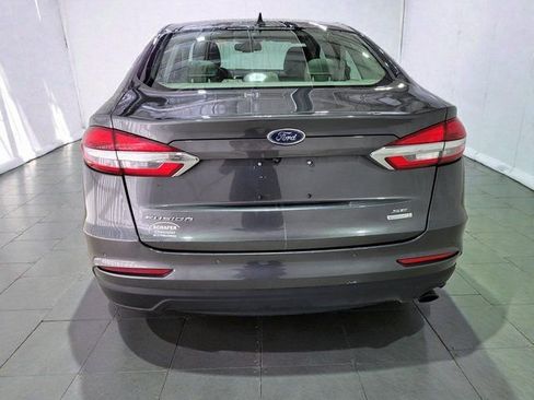 Used 2019 Ford Fusion SE image 19