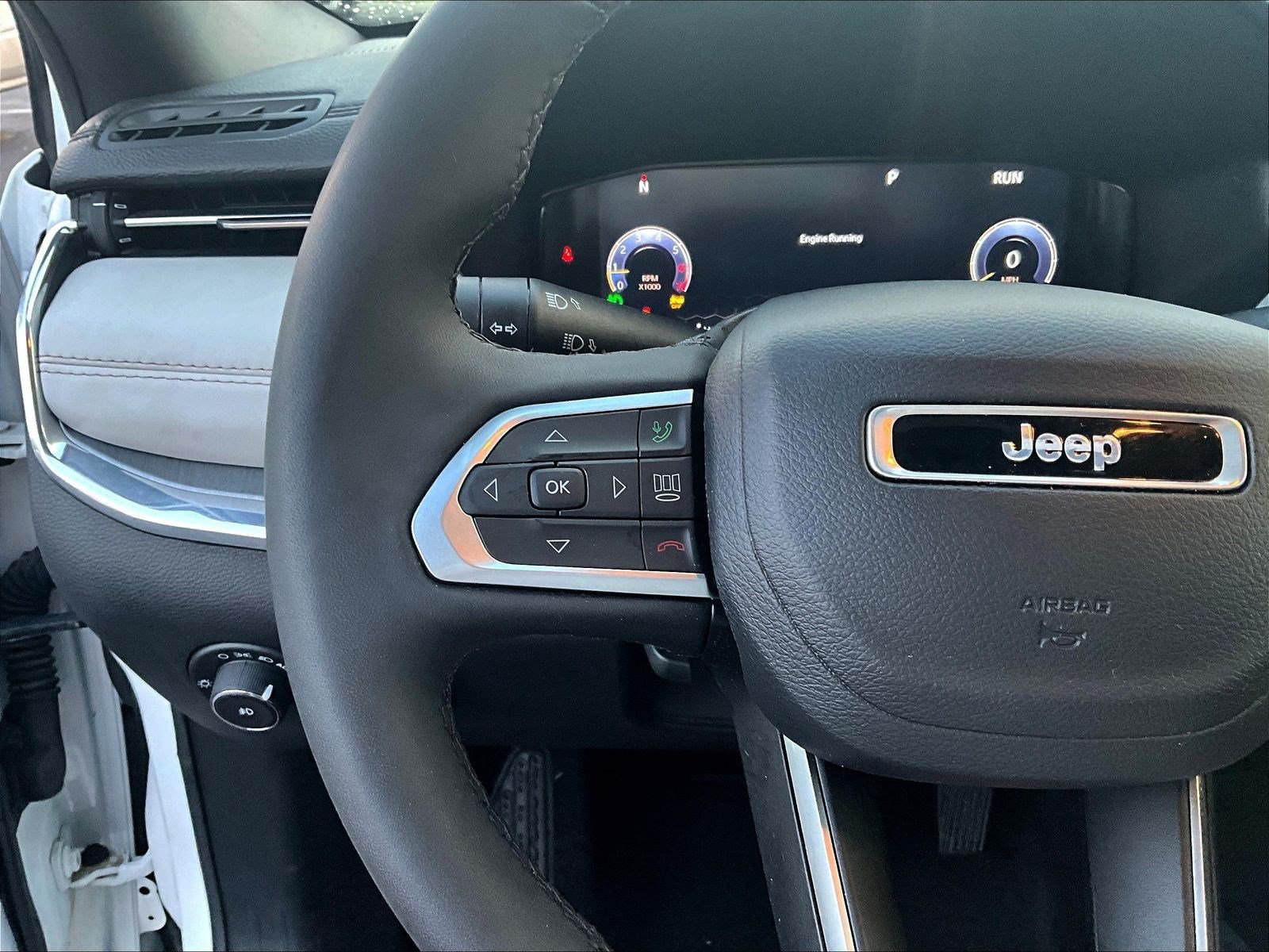 Used 2023 Jeep Compass Limited w/ Elite Group AWD/4WD image 11