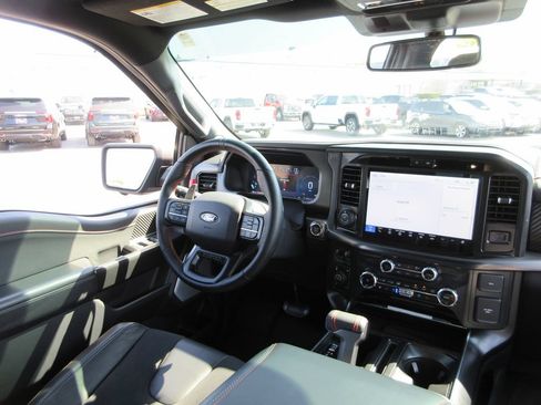 Used 2025 Ford F150 Raptor AWD/4WD image 29