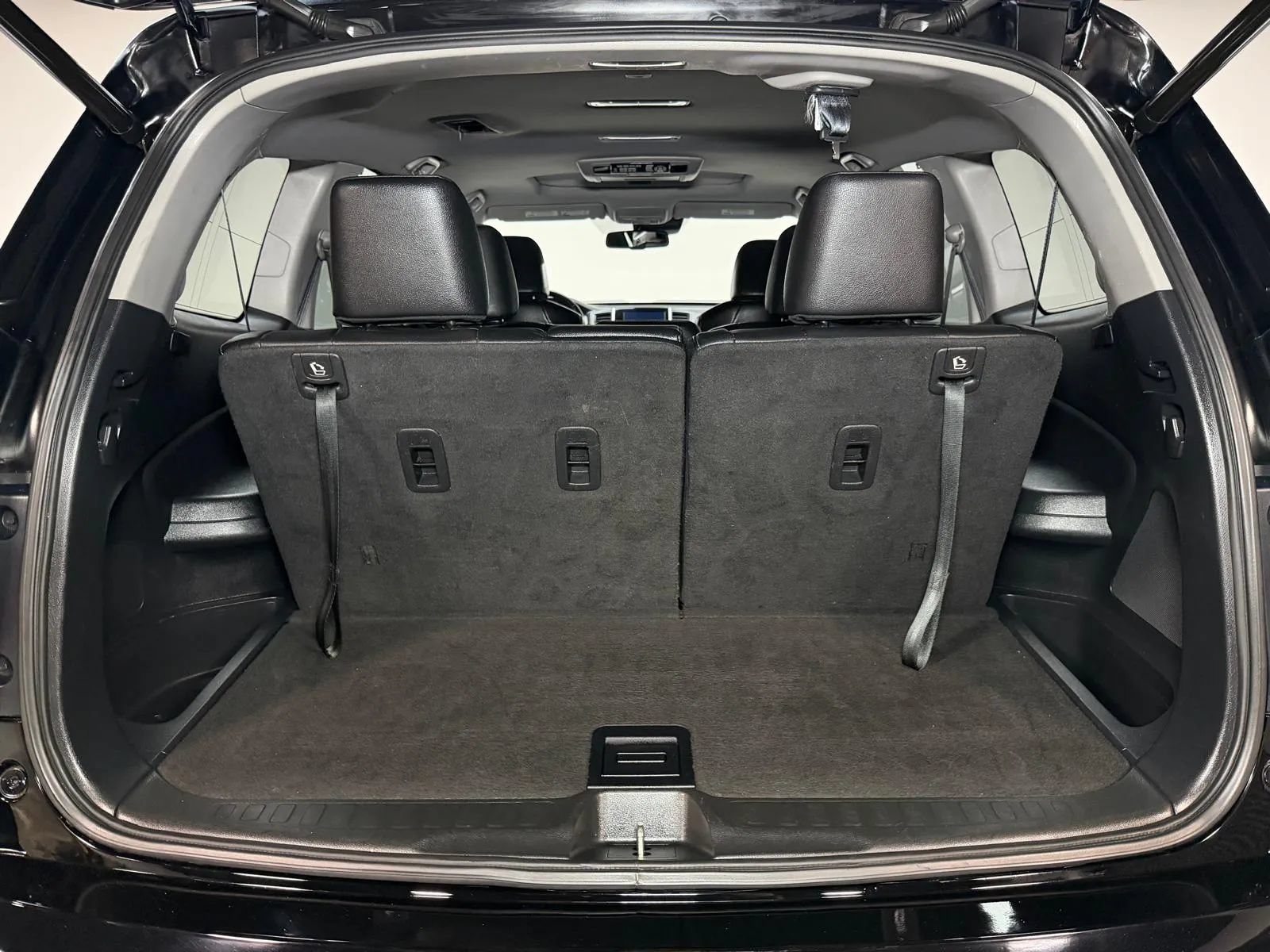 Used 2016 Honda Pilot Touring image 14