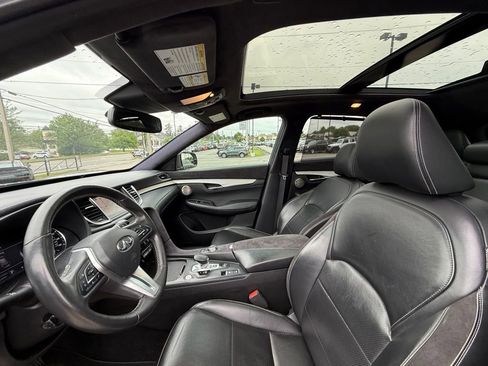 Used 2019 INFINITI QX50 Essential w/ Sensory Package AWD/4WD image 12
