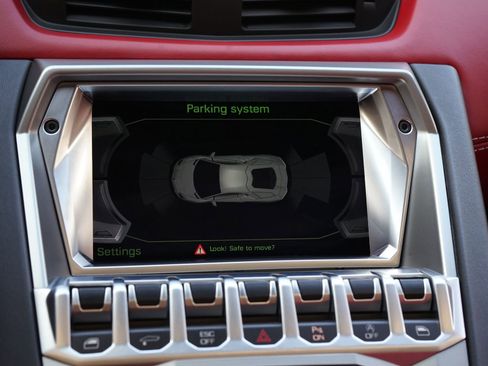 Used 2019 Lamborghini Aventador S image 26