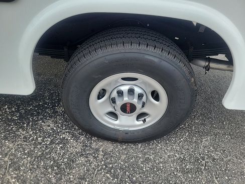 New 2025 GMC Savana 3500 w/ Power Convenience Package image 10