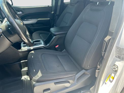 Used 2022 Chevrolet Colorado LT w/ Fleet Safety Package RWD image 20