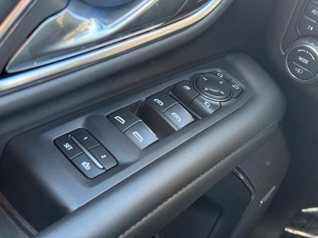 Certified 2024 Chevrolet Tahoe High Country AWD/4WD image 38