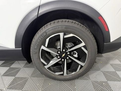 New 2026 Chevrolet Equinox EV LT image 11