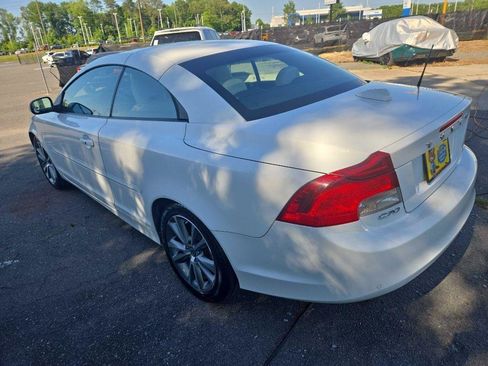Used 2012 Volvo C70 T5 w/ Climate Pkg FWD image 28