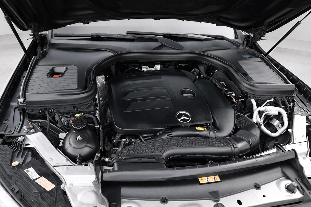 Used 2021 Mercedes-Benz GLC 300 w/ Premium Package image 42
