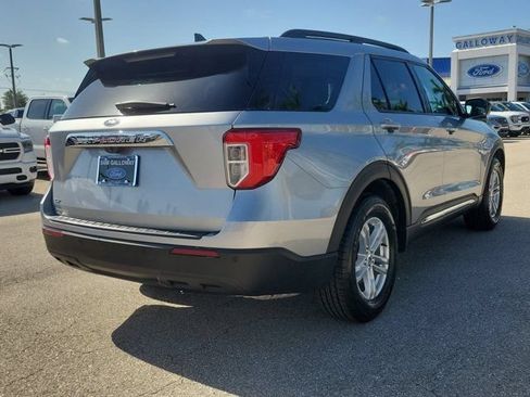 Certified 2023 Ford Explorer XLT RWD image 6
