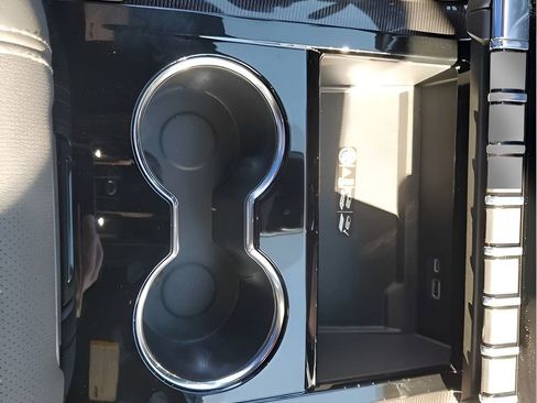 New 2026 GMC Yukon XL Elevation image 42