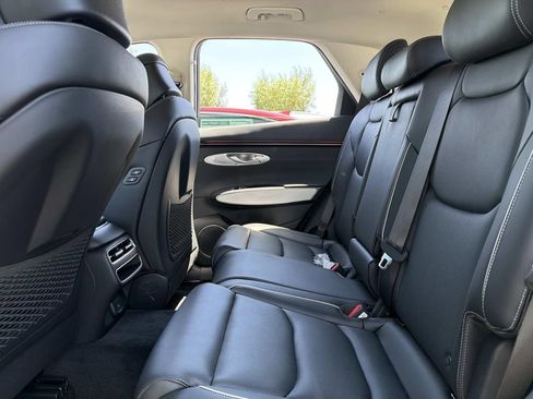 New 2026 Genesis GV70 2.5T Advanced AWD/4WD image 10