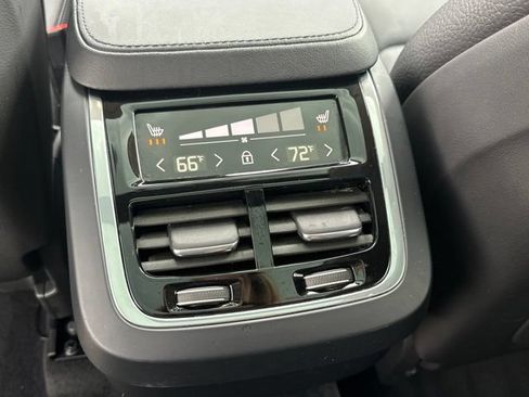 Certified 2023 Volvo XC90 B6 Plus w/ Protection Package Premier AWD/4WD image 15