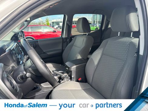 Used 2021 Toyota Tacoma SR5 image 11