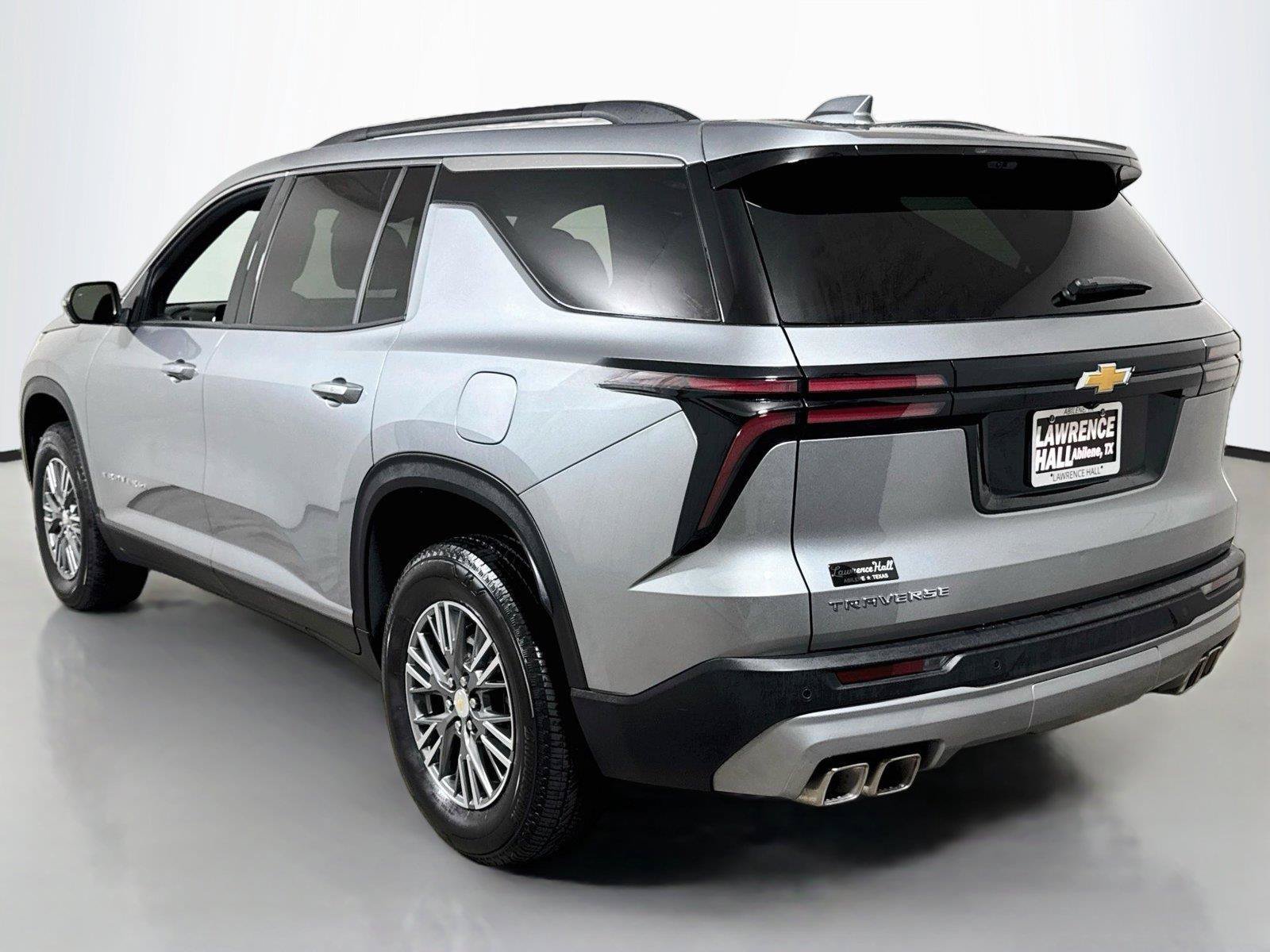 Certified 2026 Chevrolet Traverse LT w/ Driver Confidence Package FWD image 37