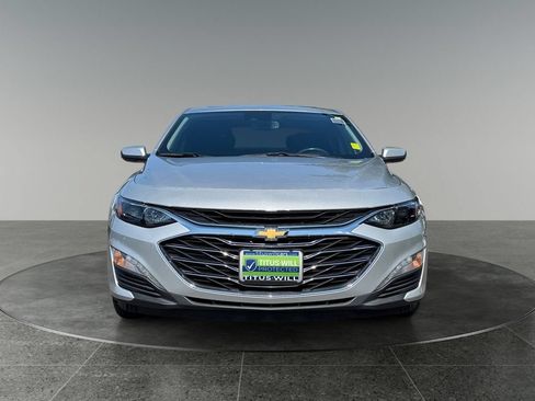 Used 2022 Chevrolet Malibu LT w/ Leather Package FWD image 2
