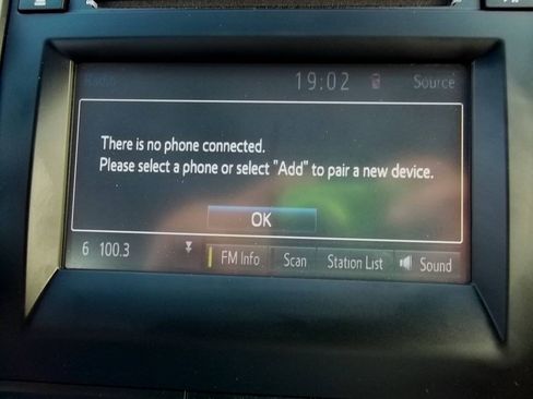 Used 2017 Toyota Camry LE FWD image 23