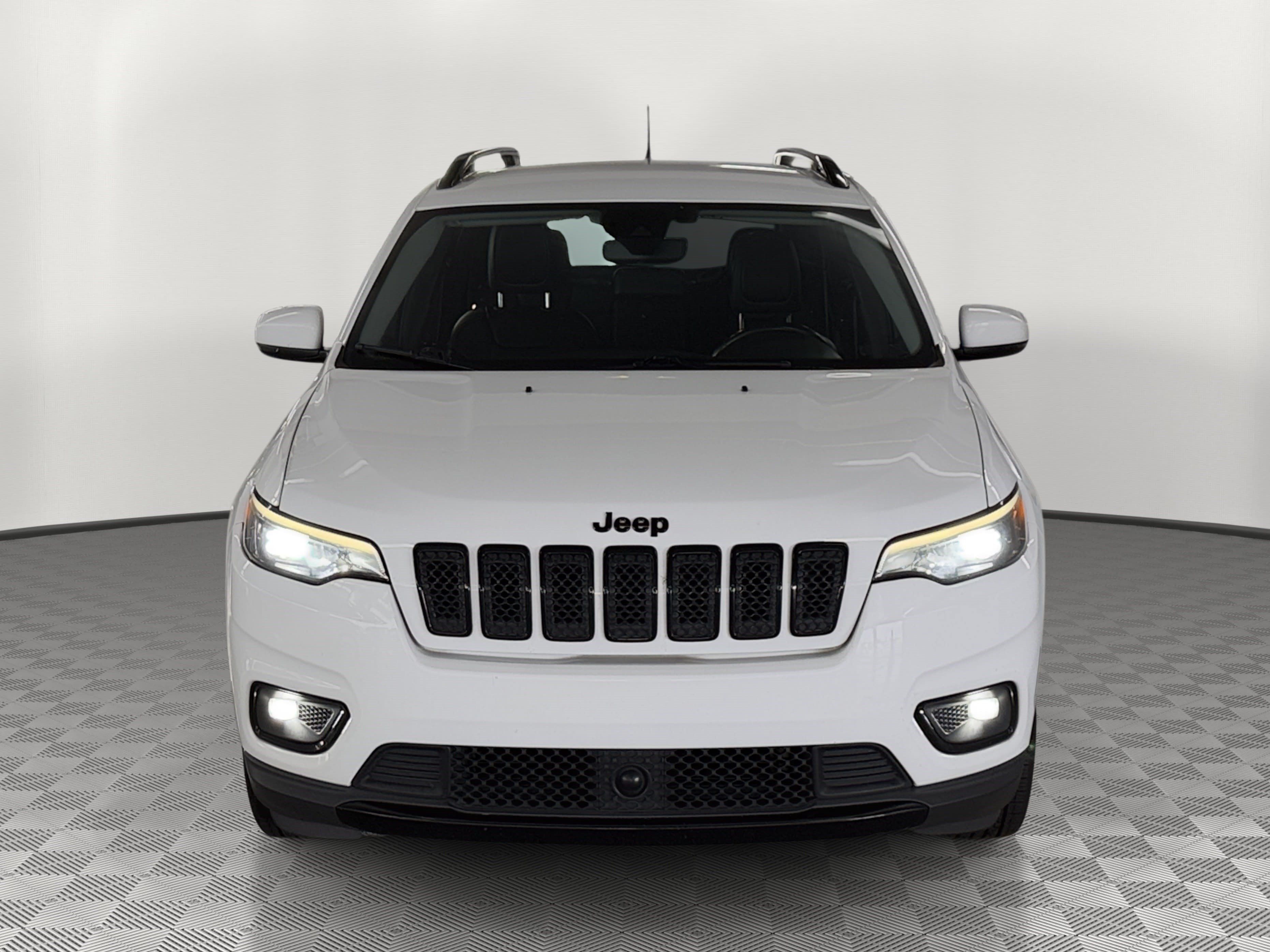 Used 2021 Jeep Cherokee Latitude Plus FWD image 6
