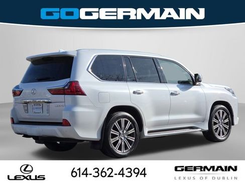 Used 2017 Lexus LX 570 4WD image 10