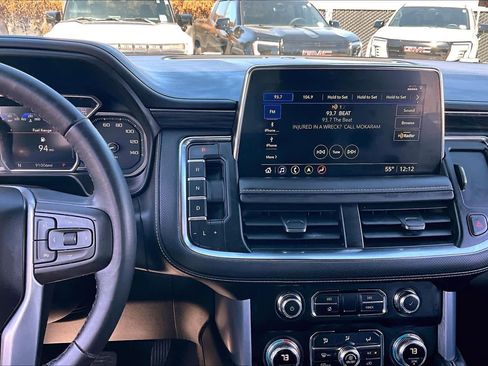 Used 2021 GMC Yukon SLT w/ SLT Premium Package image 7