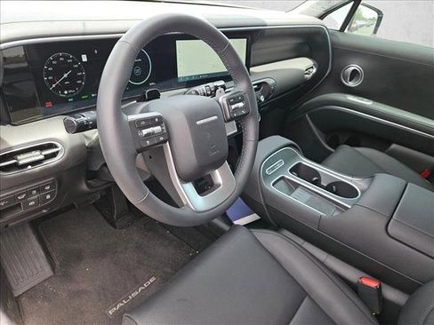 Certified 2026 Hyundai Palisade Limited AWD/4WD image 9