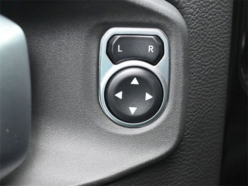 Used 2023 Jeep Gladiator Rubicon w/ Cold Weather Group image 12