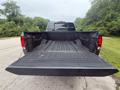 Used 2014 Nissan Titan SV w/ SV Value Truck Package AWD/4WD image 9