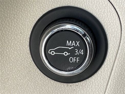 Used 2021 GMC Acadia Denali w/ Denali Ultimate Package image 22