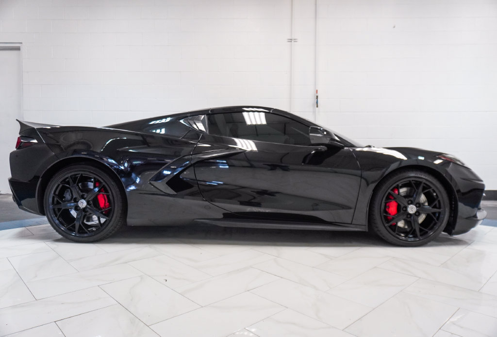 Used 2020 Chevrolet Corvette Stingray Preferred Cpe w/ 2LT Preferred Equipment Group RWD image 28